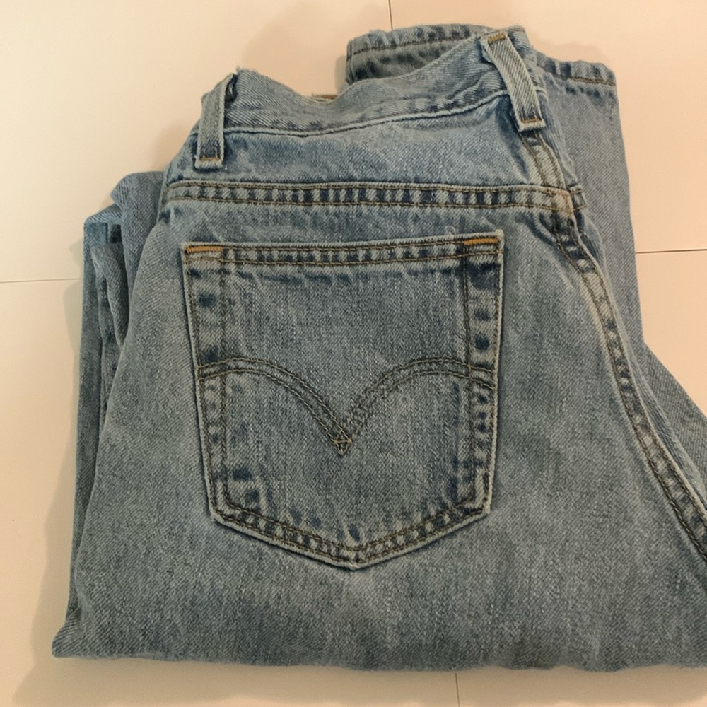 VTG Levi Jeans size 8 550 classic relaxed tapered
